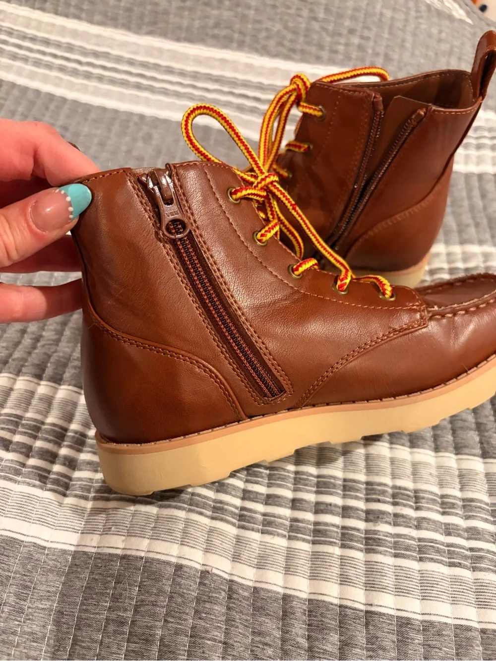 Cat & Jack Brown Size 2 Leather Kids' Boots with Yellow-Red Laces